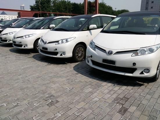 18款普瑞维亚现车七座商务港口促销价