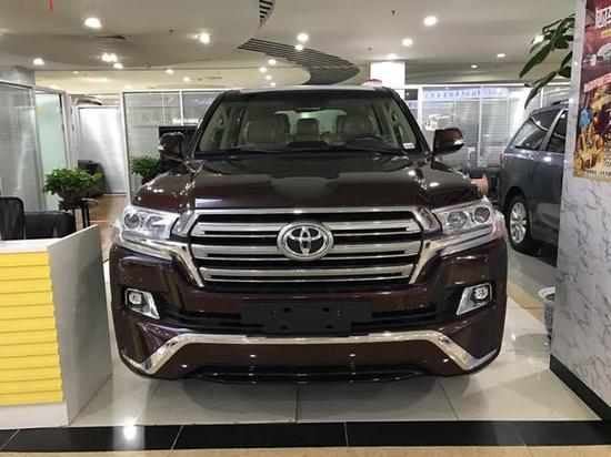 进口中东版17款丰田酷路泽4600现车报价