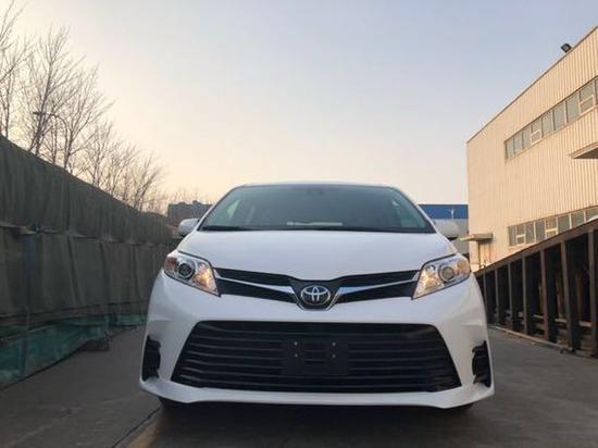丰田塞纳豪华商务车港口最新报价让利中
