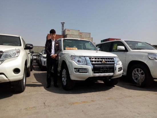 18款三菱帕杰罗中东版 山区王者从不畏惧