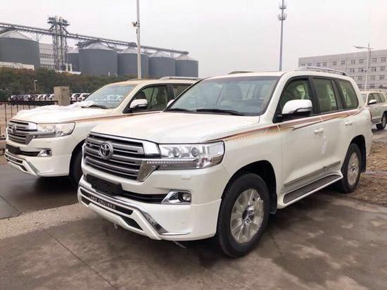 18款丰田兰德酷路泽4000港口报价多少钱
