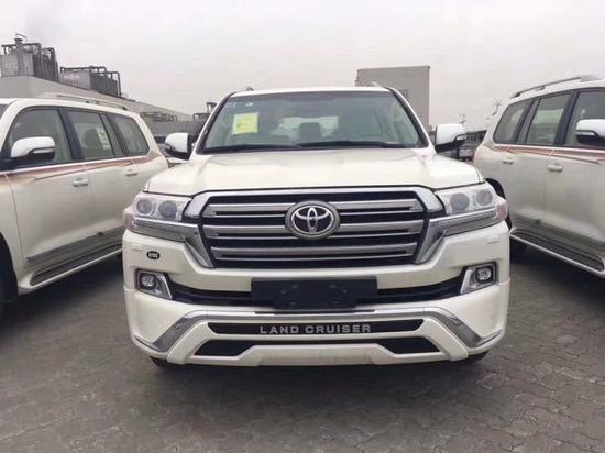 18款丰田兰德酷路泽4000现车配置优惠价