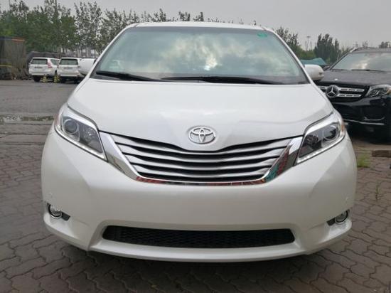 丰田塞纳顶配3.5白棕多台 特价港口批发