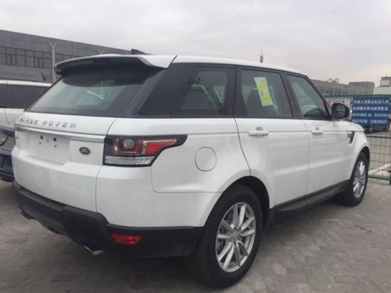 路虎揽胜运动路虎揽胜行政的外观价格