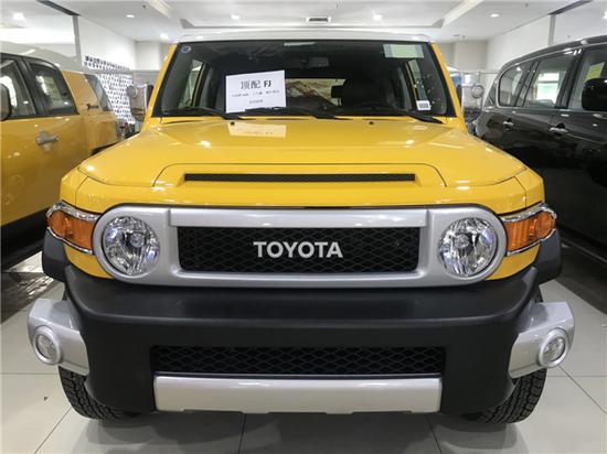 2017款丰田FJ酷路泽越野气息浓郁很复古