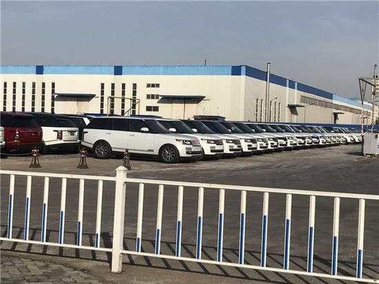 17款路虎揽胜行政版现车到店 喜迎五一