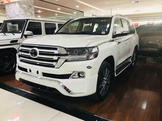 18款兰德酷路泽优惠到底陆地巡洋舰4000