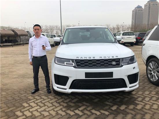 2018款进口路虎揽胜运动版豪华温莎