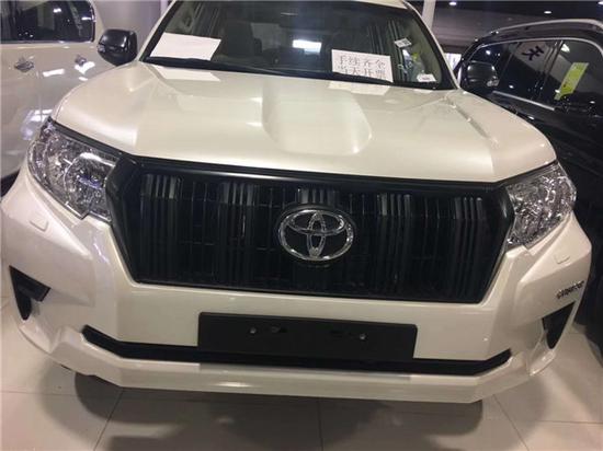 2018款中东版丰田霸道2700最低价销售中