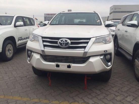 18款丰田穿越者 报价配置图片全国可分期