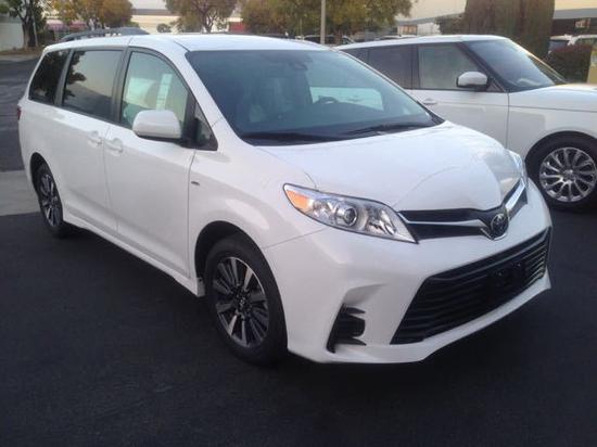 丰田塞纳3.5四驱高配 18款现车裸惠降价