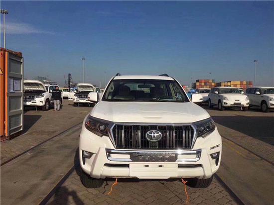 秒杀天津港最便宜的18款霸道4000什么价