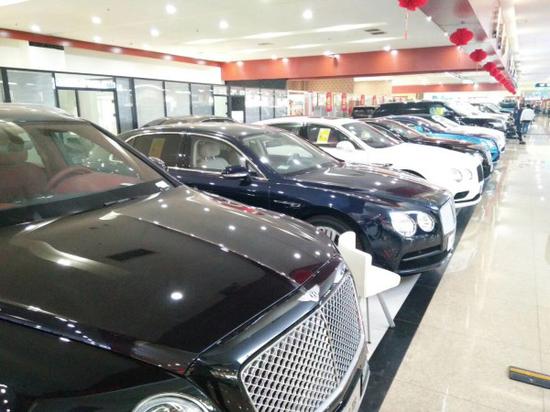 18款宾利添顶级SUV 港口宾利专卖直营店