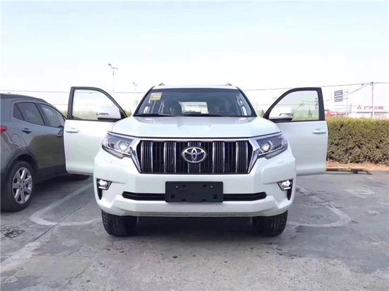 18款普拉多2700中东版 设计更简约大方