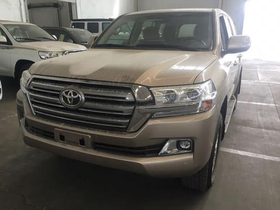 18款丰田酷路泽4600顶配店内优惠活动价