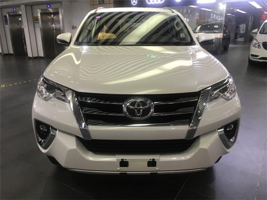 18款丰田穿越者2700港口特惠万元让利