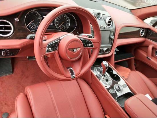 2018款宾利添越 五月特价亮相我们不一样