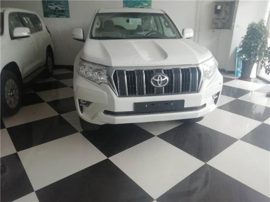 18款中东版丰田霸道4000天窗遥启版促销