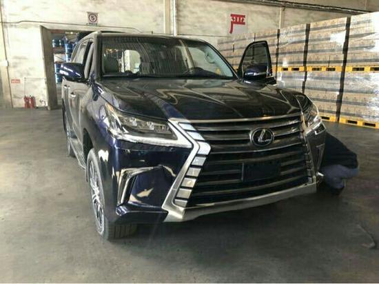 18款加版雷克萨斯LX570 港口现车手续全