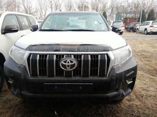 丰田霸道4000现车诠释霸道的大气与阳刚