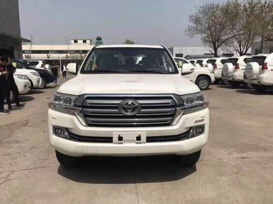 18款丰田酷路泽4000气泵版增加蠕行模式