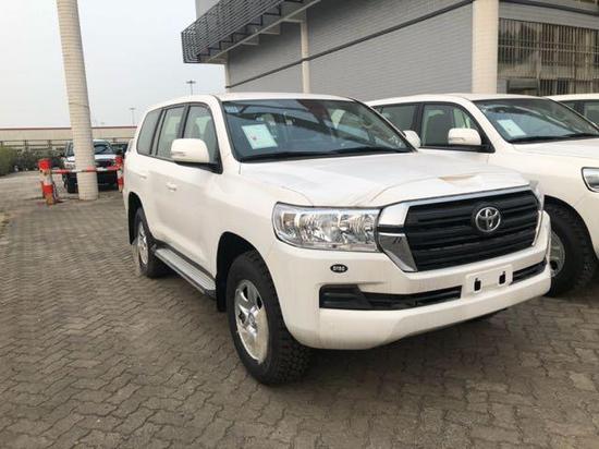 18款中东版兰德酷路泽4000 引领时尚越野