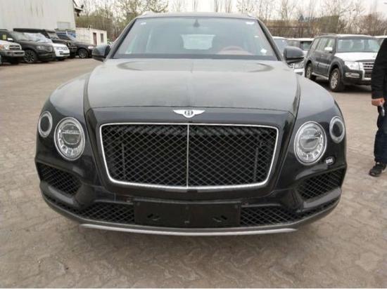 18款宾利添越4.0 黑色动力越野报价行情