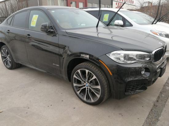 18款加版宝马X6大豪华包丰富配置及奢华