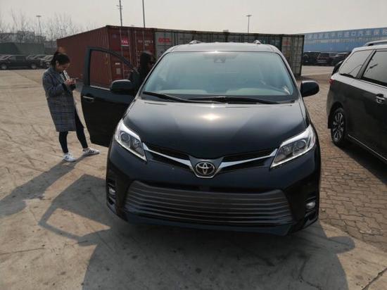 2018款丰田塞纳商务座驾内饰很豪华精致