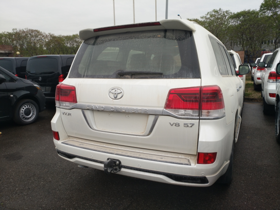 酷路泽5700中东版2018款七月降税大惠战