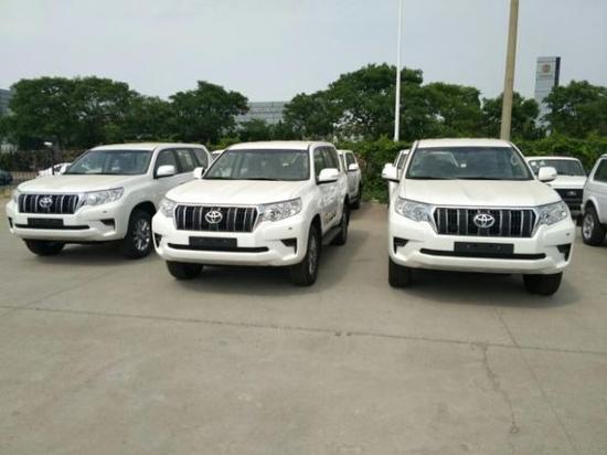 津港18款霸道4000中东进口最新行情报价