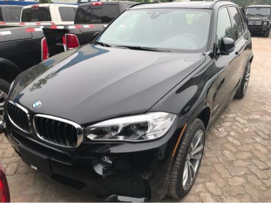 18款加版宝马X5M现车 内饰凸显奢华品质