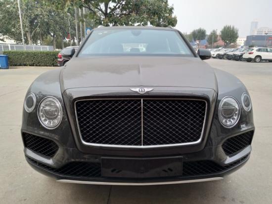 宾利添越4.0汽油版 7月首台现车崇尚奢华