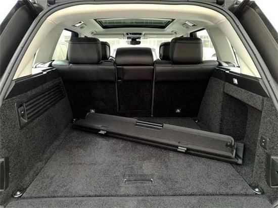 18款路虎揽胜行政3.0降税后价格尽显优势