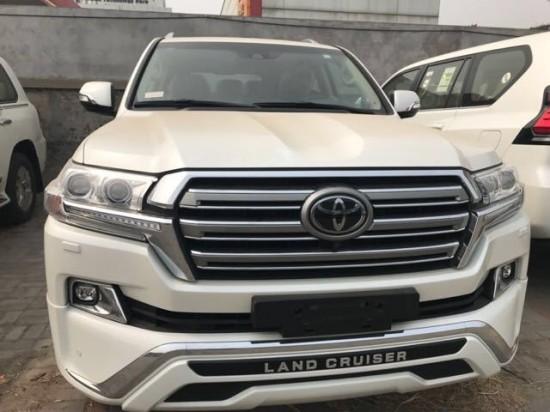 18款丰田酷路泽4000无需等待，随时购车