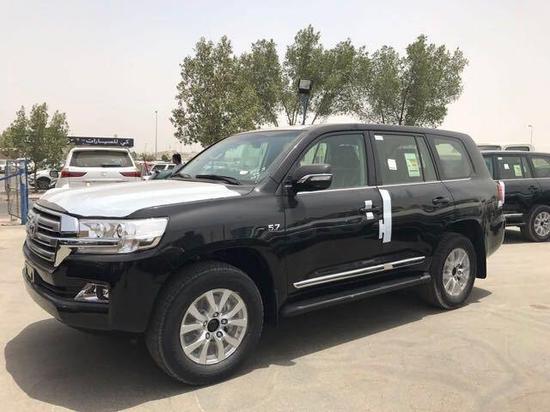 18款丰田酷路泽4000 5700税改后最新报价