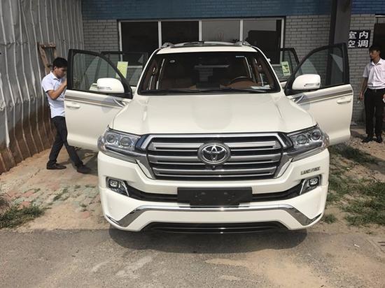 18款酷路泽4000丐版 V6全新报价配置图片