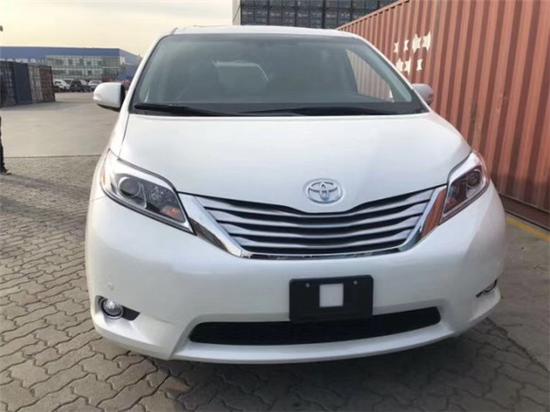 17款丰田塞纳四驱顶配直降 您还在观望吗