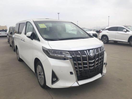 2018款丰田埃尔法舒适航空座椅完美上市