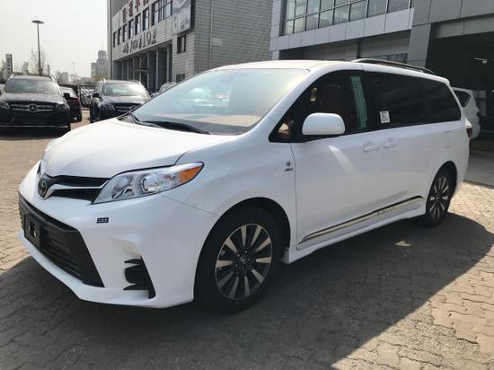 全新改款18款丰田塞纳实惠型家用商务车