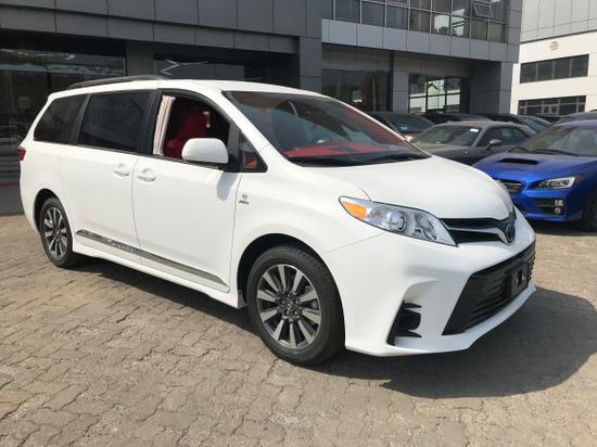 平行进口18款丰田塞纳超大空间价格实惠