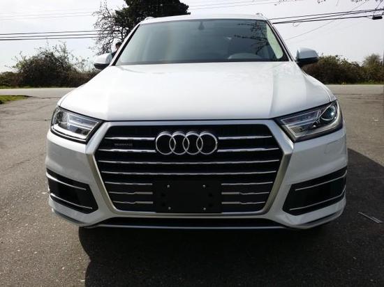 18款奥迪Q7绅士越野 降税特惠火爆预定