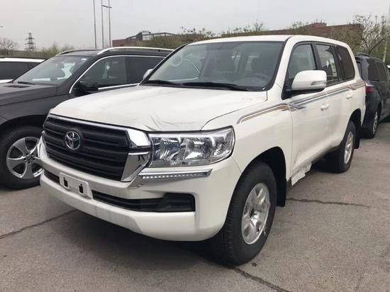 18款酷路泽4000丐版 天津港现车最低价格