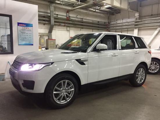 17款路虎揽胜运动版2.0T清仓甩卖可分期