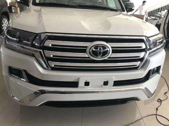 18款中东版丰田酷路泽4000改装优惠报价