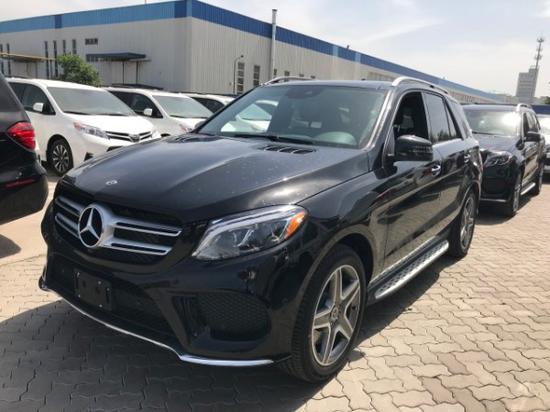 2018款奔驰GLE400配置豪华轿跑SUV报价