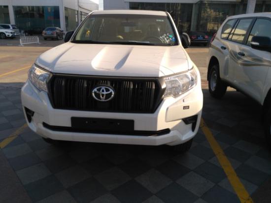 2018款中东版霸道2700 天大地大任君逍遥