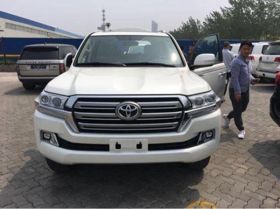 2018款兰德酷路泽大降价 号称越野之王