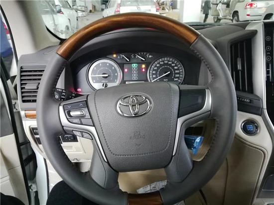 2018款丰田酷路泽4000官方调税 火爆畅销