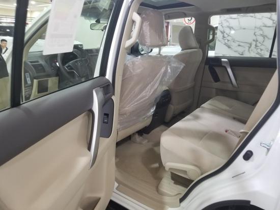 18丰田霸道4000普拉多3.5\/4.0配置差别